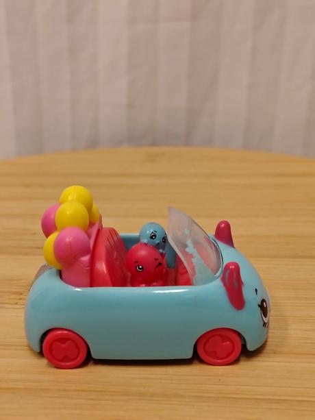 Modré autíčko bumper balloons, mcdonald's 2019, 