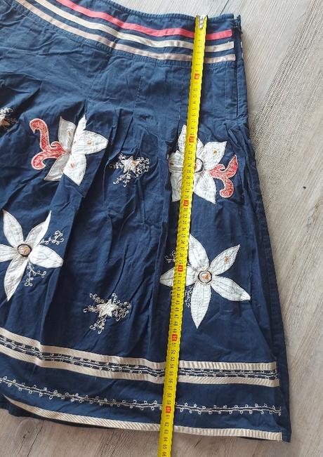 Modrá sukňa s kvietkami vero moa, vero moda,34