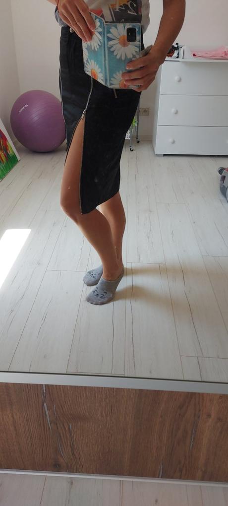 Sexi saténová sukňa so zipsami, s