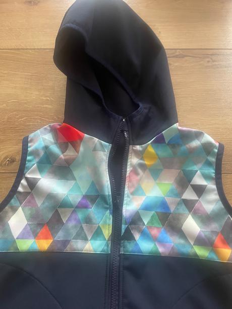 Softshellova vesta 134/140, 134
