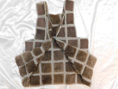 Prava kožušinova vesta, 38