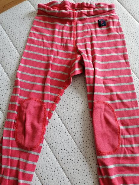 Pruhovane teplaky, 98