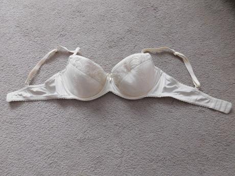 Vystužená podprsenka, 75b