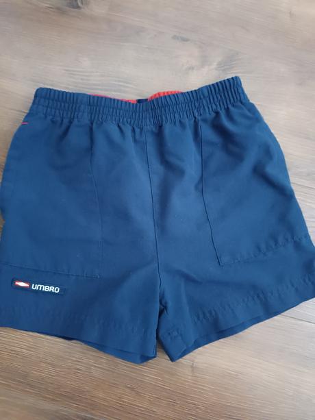 Šortky, umbro,110