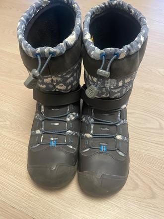 Snehule keen, keen,38