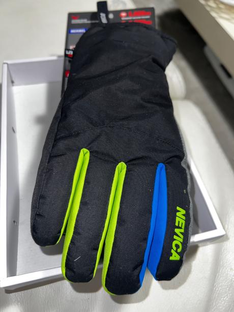 Lyžiarske rukavice zn. nevica, xl