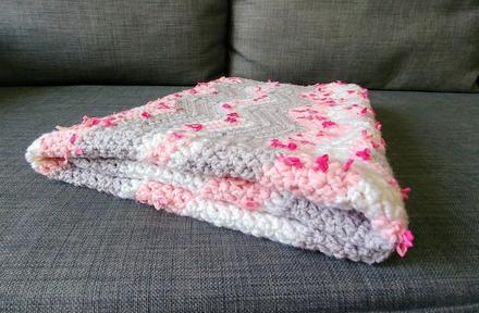 Ruzovo-siva rucne pletena deka - handmade,