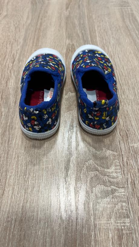 Platenky/papuce, disney,24