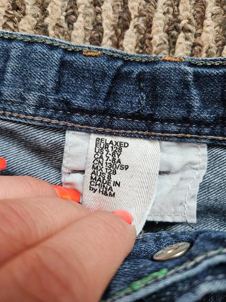 Rifle s nášivkami, h&m,128