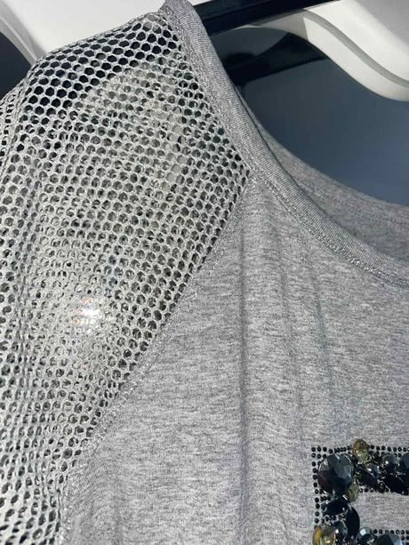 Kamienkový top tatu, m / s