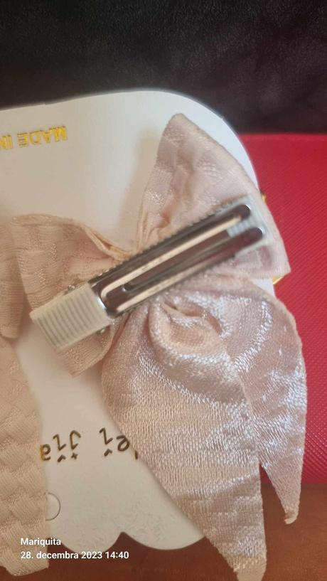 2x sponky do vlasov,