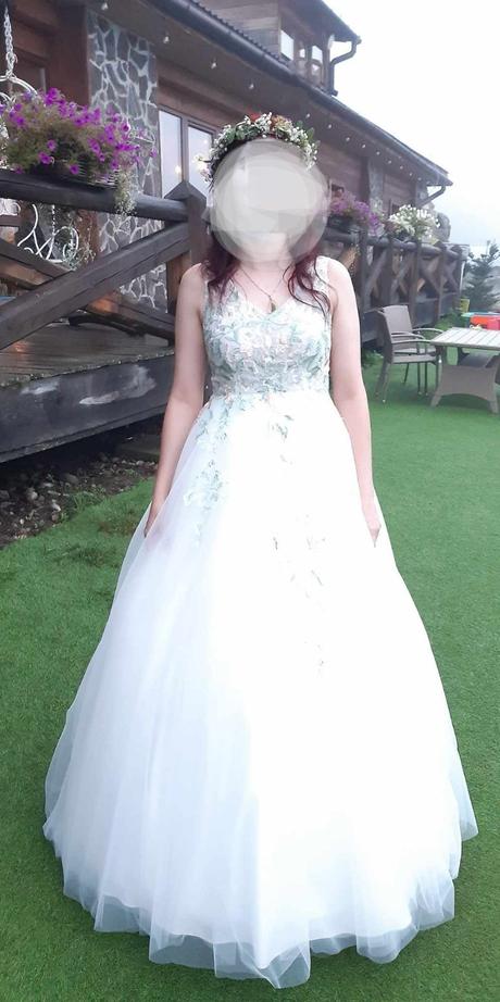 Exkluzívne svadobné šaty, 38