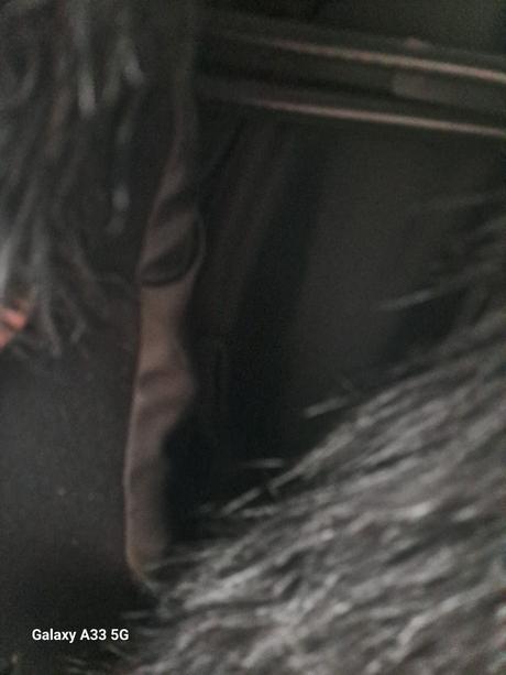 Čierny kabát č.42, 42