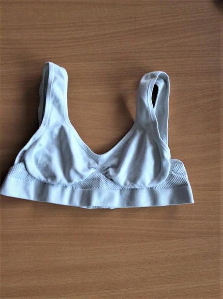 Bezšvová športová podprsenka, 75b