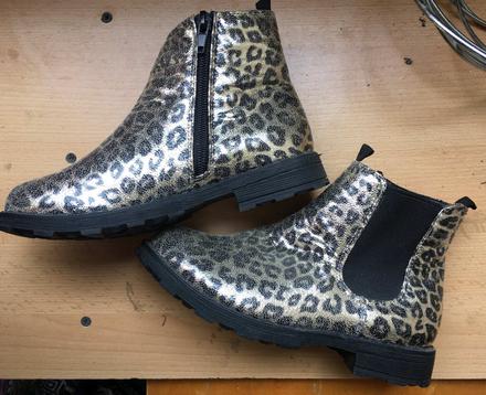 Topánky členkové, 31