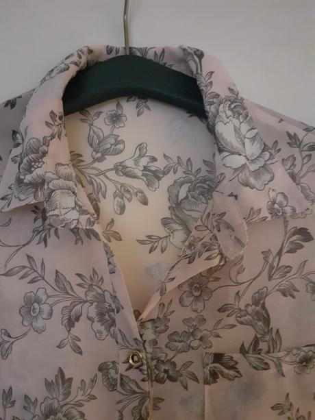 Blúzka, atmosphere,38