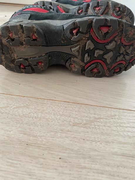 Turisticke topanky peddy, 33