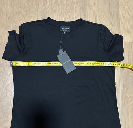 Giorgio armani it38 naša 34 čierne tričko príjemné, armani,34 / xs