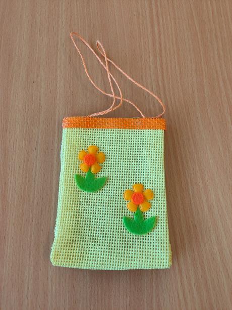 Dekorácia - taštička, 