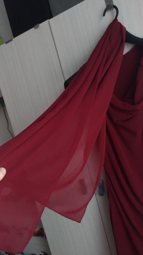 Bordove saty uni velkost od xs az po xl,