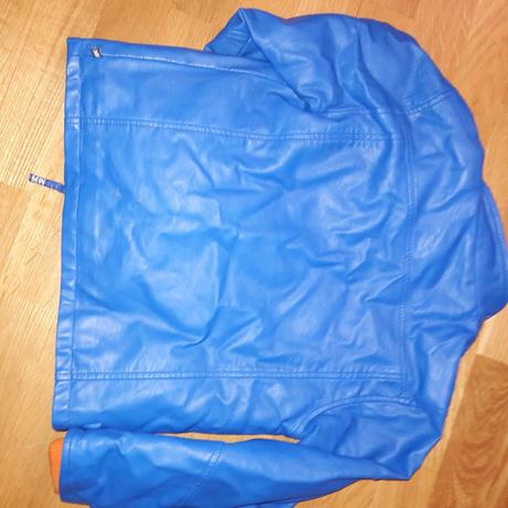 Chlapčenská koženka., 122