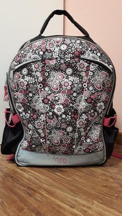 Školská taška s príslušenstvom,