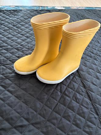 Pekne detske gumaciky 23/24, 23