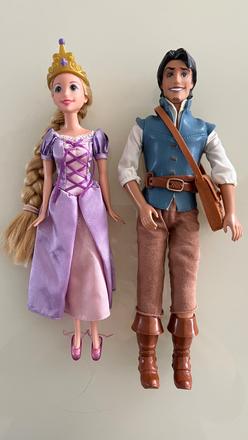 Bábiky rapunzel a flynn, 