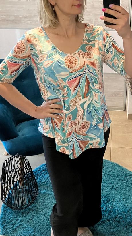 Dámska blúzka s letným vzorom, l / m / s