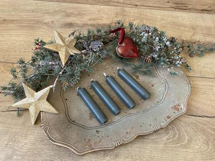 Sviečky olivovo zelené - 4 ks ( sada ), 