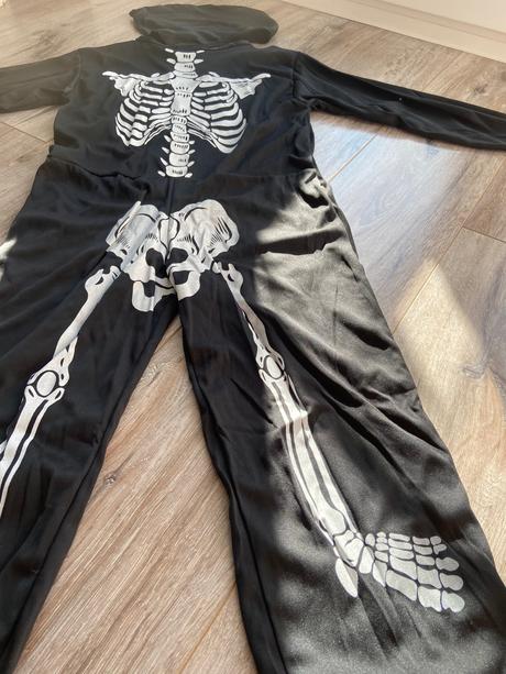 Detsky kostym kostra 5-6 rokov, 