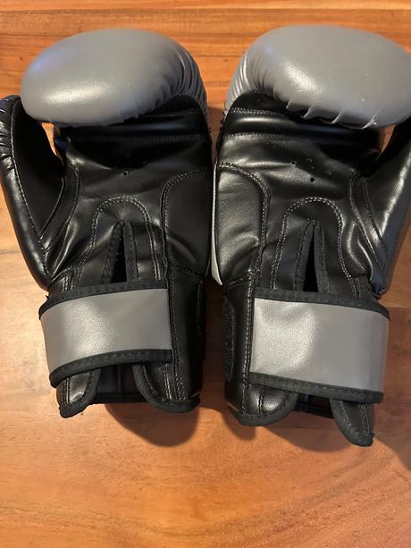 Boxerské rukavice, 