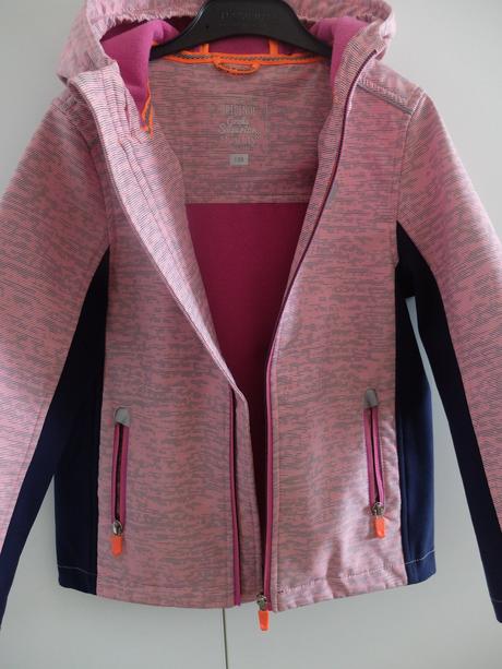 Sofshelova bunda 128, c&a,128