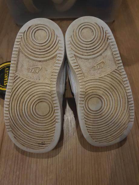 Biele tenisky, nike,23