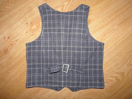 Dievčenská vesta, 146