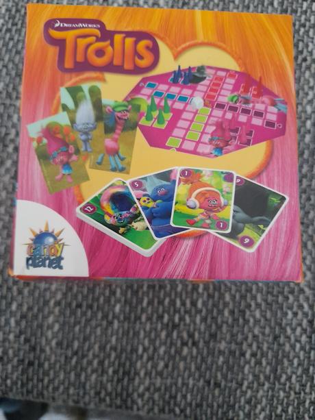 Mam na predaj hru trolls,