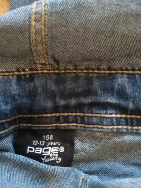 Dievčenské rifle na traky, 158