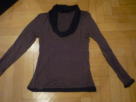 Tričko so zaujímavým golierom, reserved,s