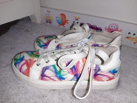 Tenisky baťa, baťa,33