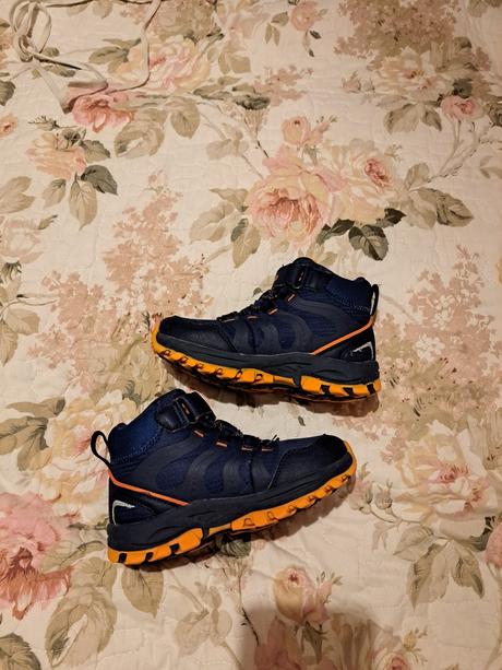 Jesenné, turistické topanky, 28