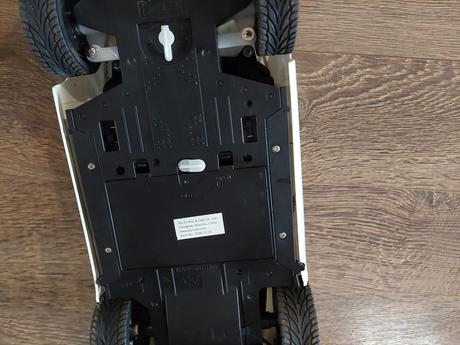 Bentley auto s volantom na ovladanie., 