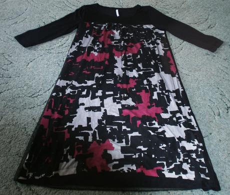 Šaty s rukávom, 40