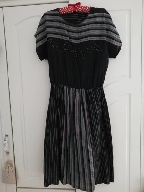 Vintage, retro šaty, m