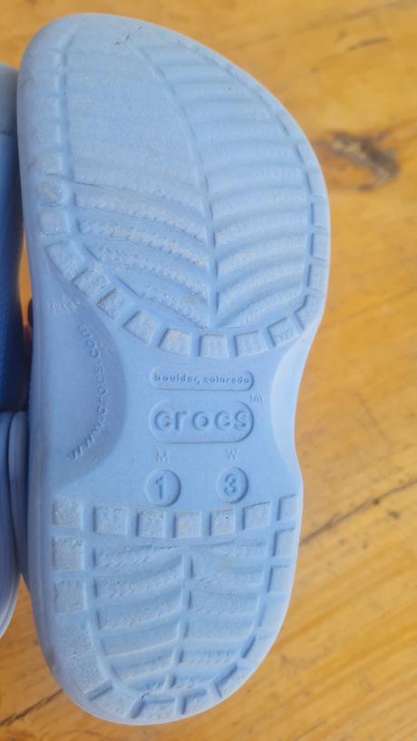 Crocs, crocs,32