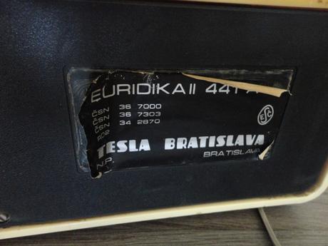 Rádio tesla - retro,
