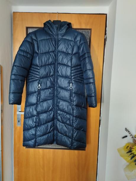 Dlhá zimná bunda, 48