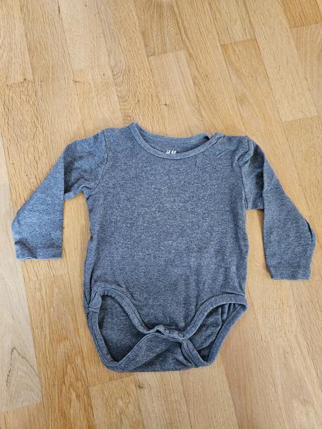 2x h&m body sivé zavinovacie 68, h&m,68