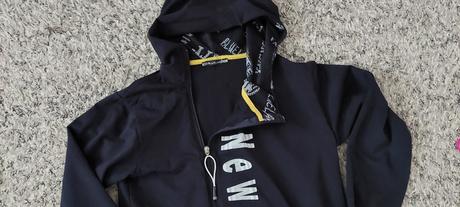 Zaujímavá mikina  zn. blueland, fornarina,146