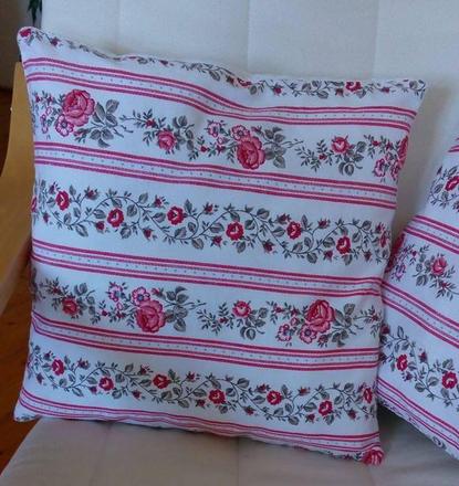 Romantické vankúše,