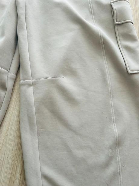 Krásny štýlový komplet značky oysho, pc 110 eur, m